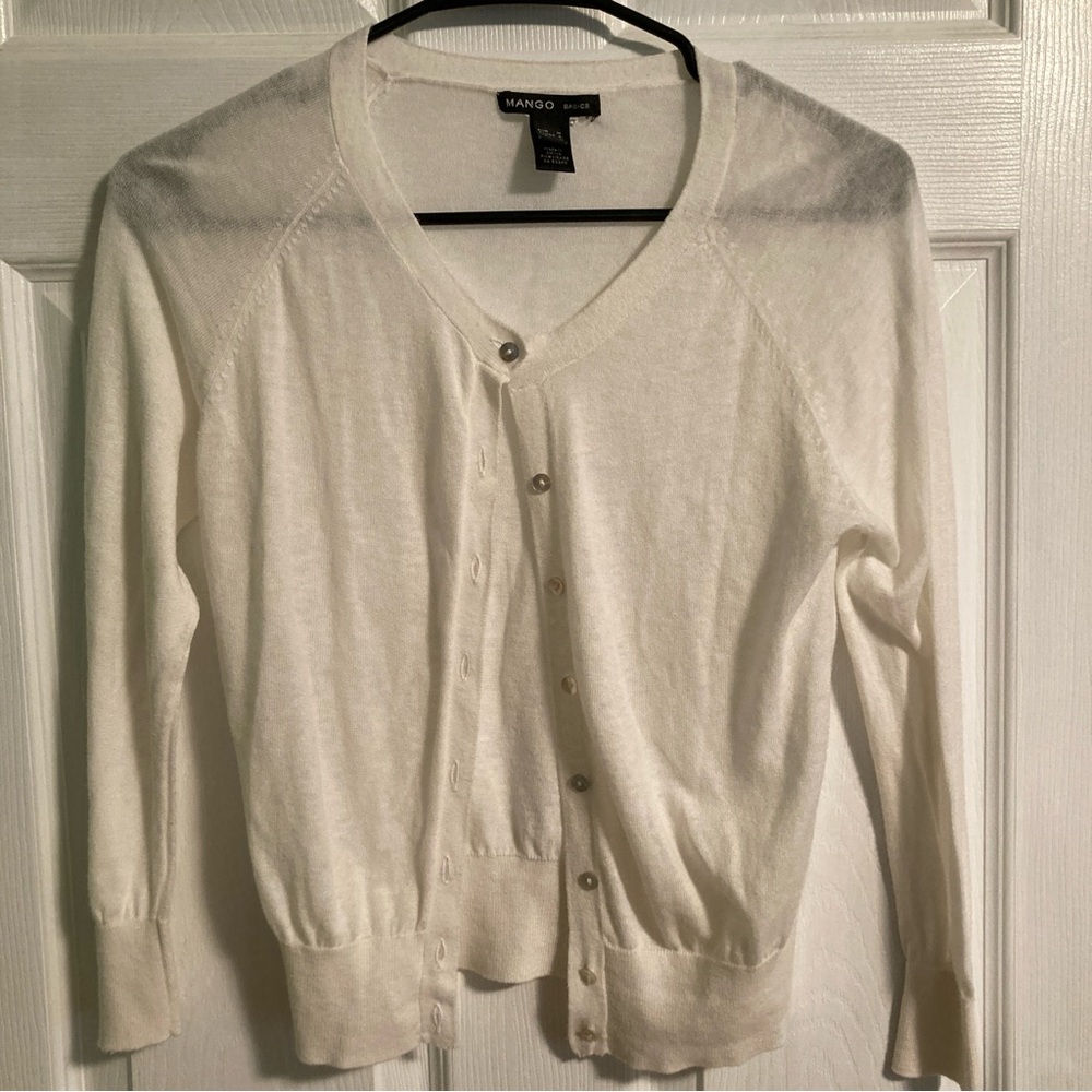 White mango basics shrug with mother-of-pearl buttons